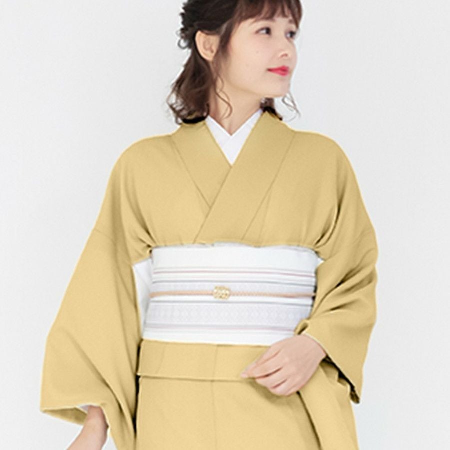 着物　黄土色　シルク　色無地　単衣 色無地【6・9月用、単衣】黄土色・山吹に斜めひし形[身長159cmまで]No