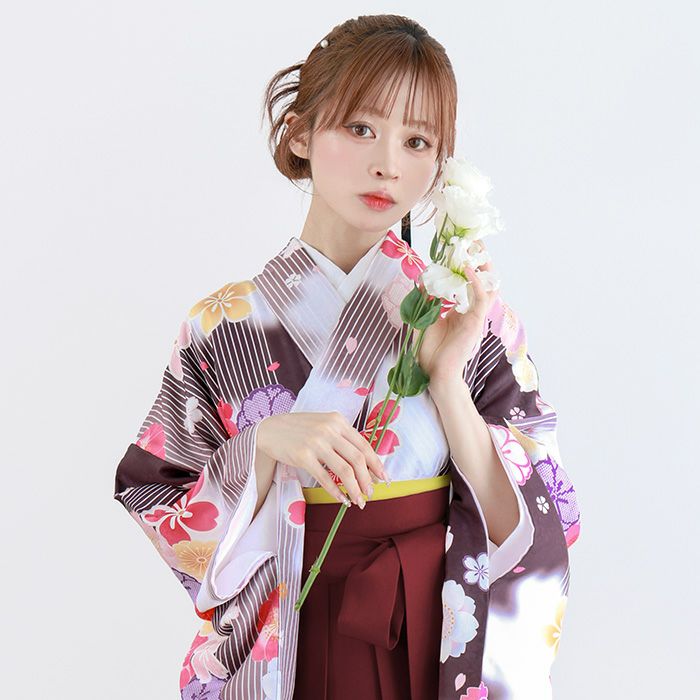 季節の花々♥️華やか♥️小振袖♥️紫系♥️袴セット レンタル袴&着物 「パープル 飛び桜」&「紫 無地」 | 小振袖・先生にも