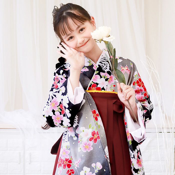 小学の卒業式で着た羽織袴です☆着付けのいらない簡単着物になります arisana（アリサナ） 袴セット 袴 小学校卒業式 小学生 卒業式 「簡単